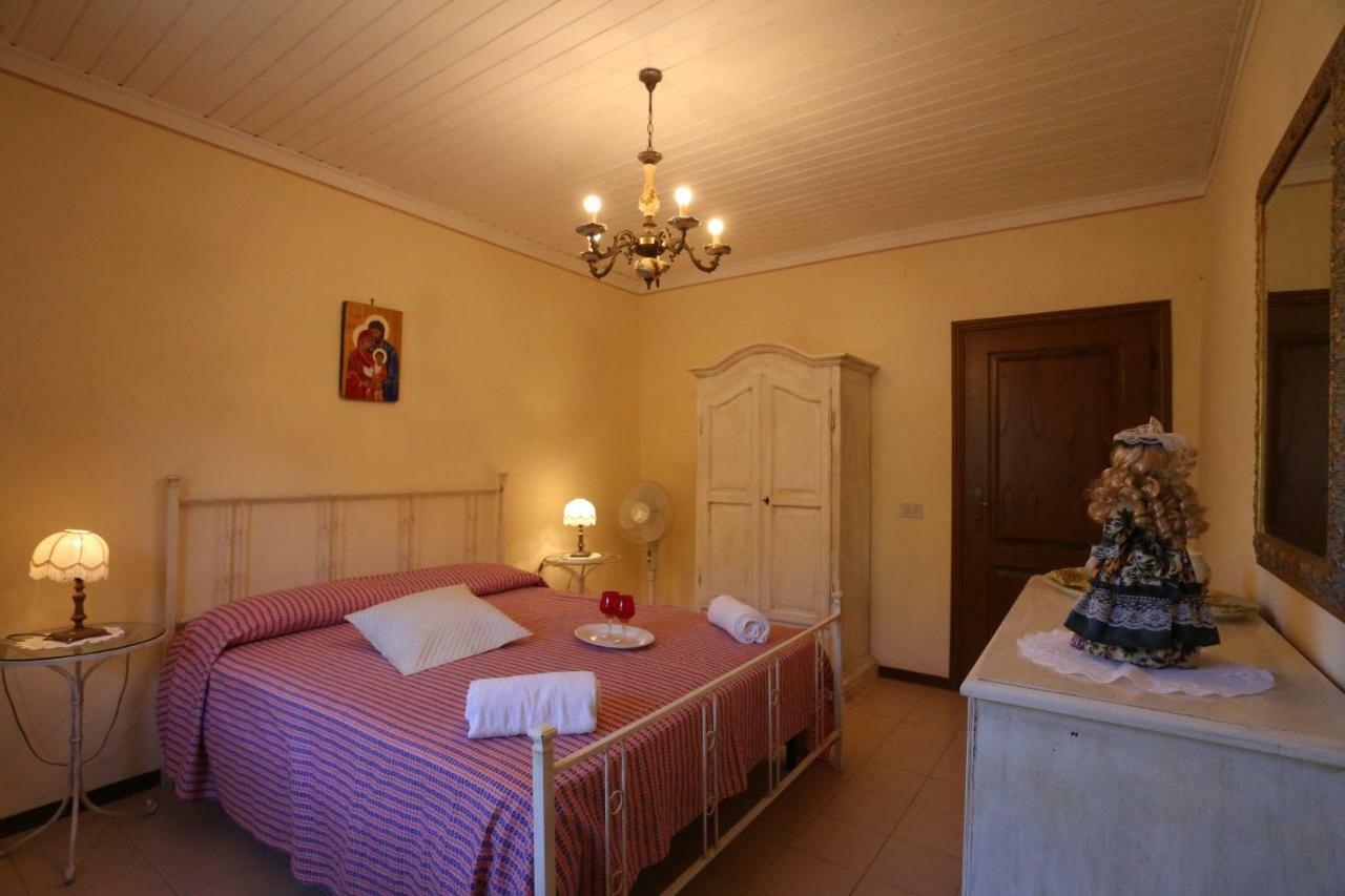 Molino Del Rotone Guest House Buti Bagian luar foto
