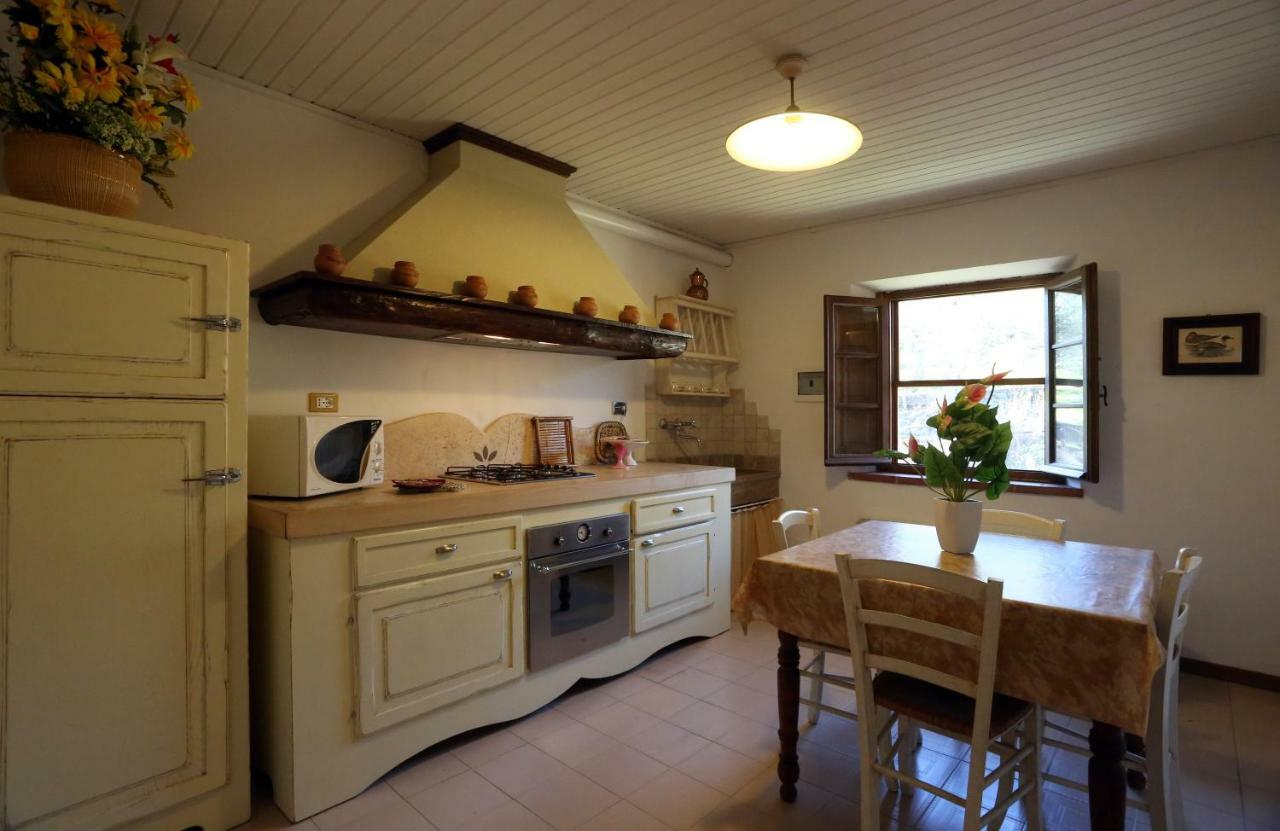 Molino Del Rotone Guest House Buti Bagian luar foto