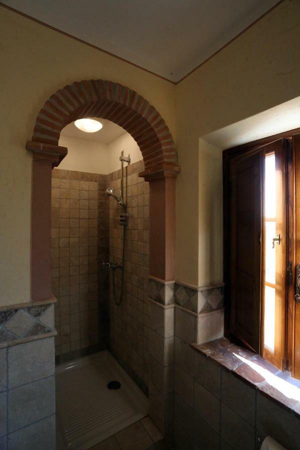 Molino Del Rotone Guest House Buti Bagian luar foto